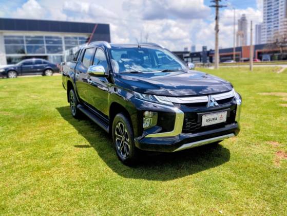 MITSUBISHI L200 TRITON 2.4 16V TURBO DIESEL SPORT HPE-S CD 4P 4X4 AUTOMÁTICO